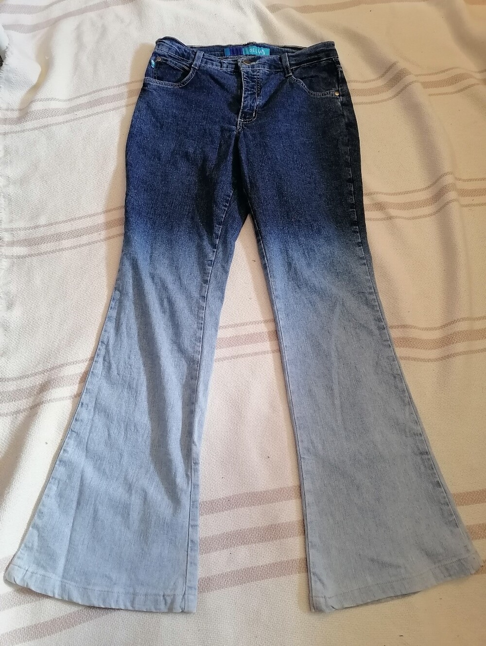 Rare vintage Delia's Ombre Flared Jeans - Blue